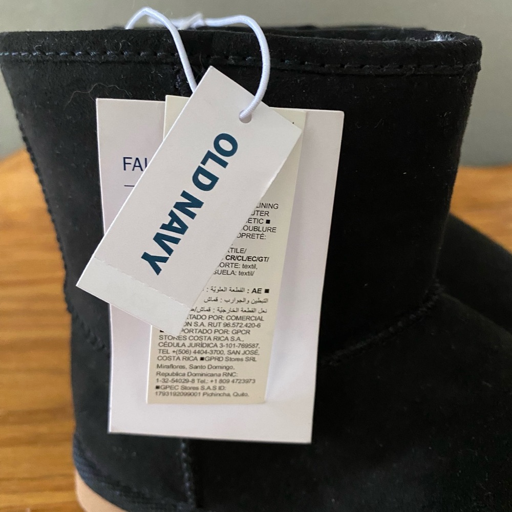 Cozy Black Suede Boots - Picture 2 of 3